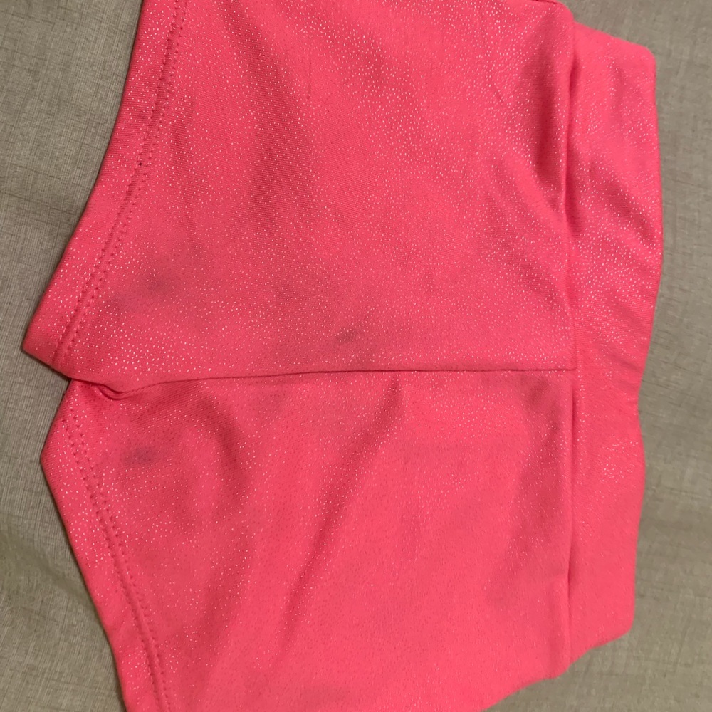 Shorts - Picture 3 of 4